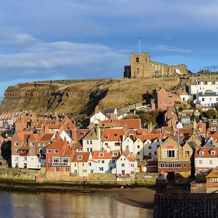 Bijou Romantic Retreat, Whitby Centre エクステリア 写真
