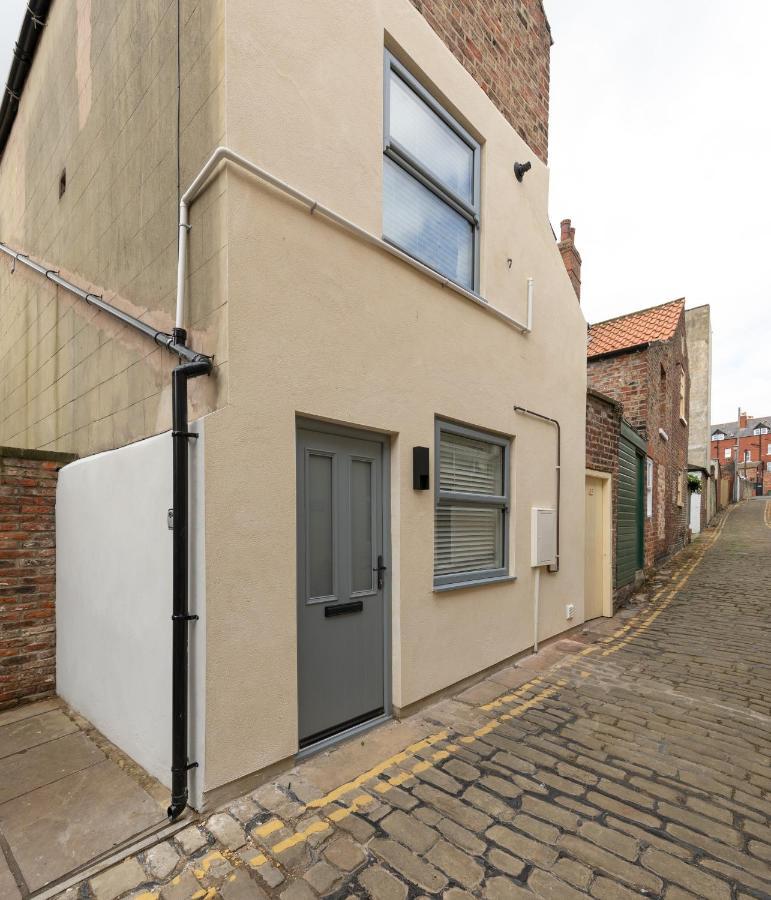Bijou Romantic Retreat, Whitby Centre エクステリア 写真
