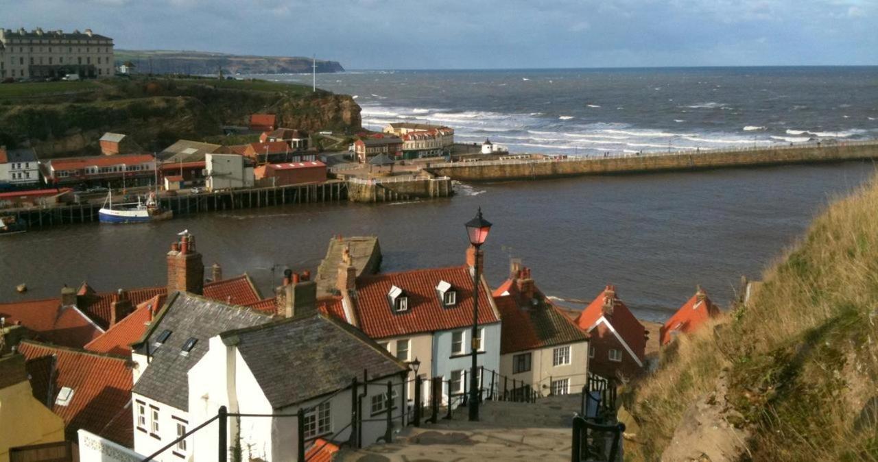Bijou Romantic Retreat, Whitby Centre エクステリア 写真
